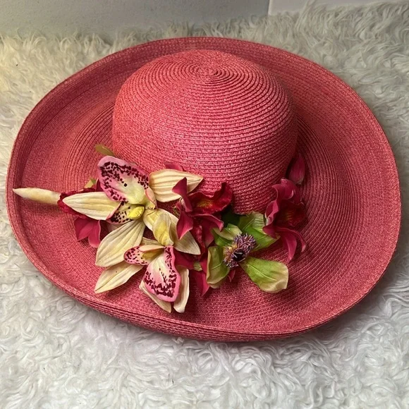 Eric Javits Strawberry Squishy hat - Picture 4 of 10